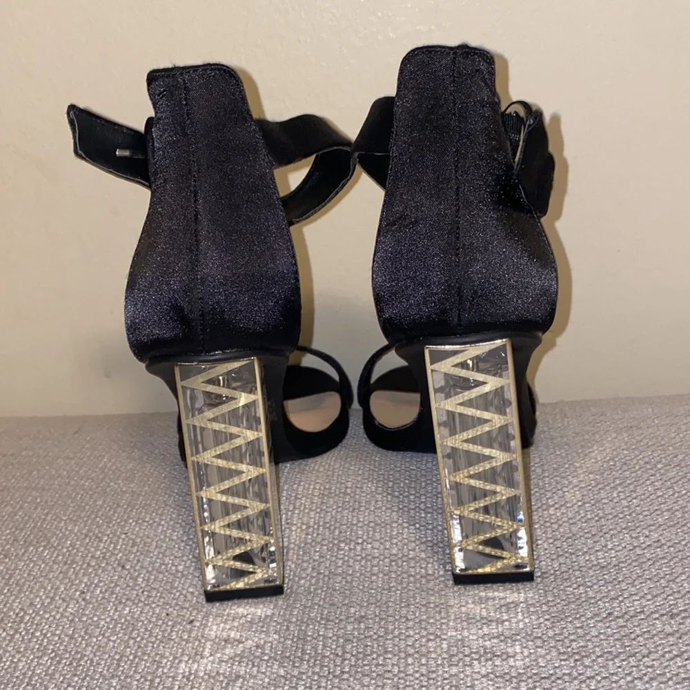Black & gold heels - Picture 3 of 3